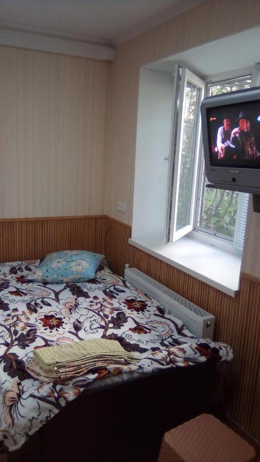 1-Я Слободская, 17А, Угол Проспекта Центрального, 3 Дивана, Wi-Fi, Отдельный Вход. Mykolajiv Buitenkant foto